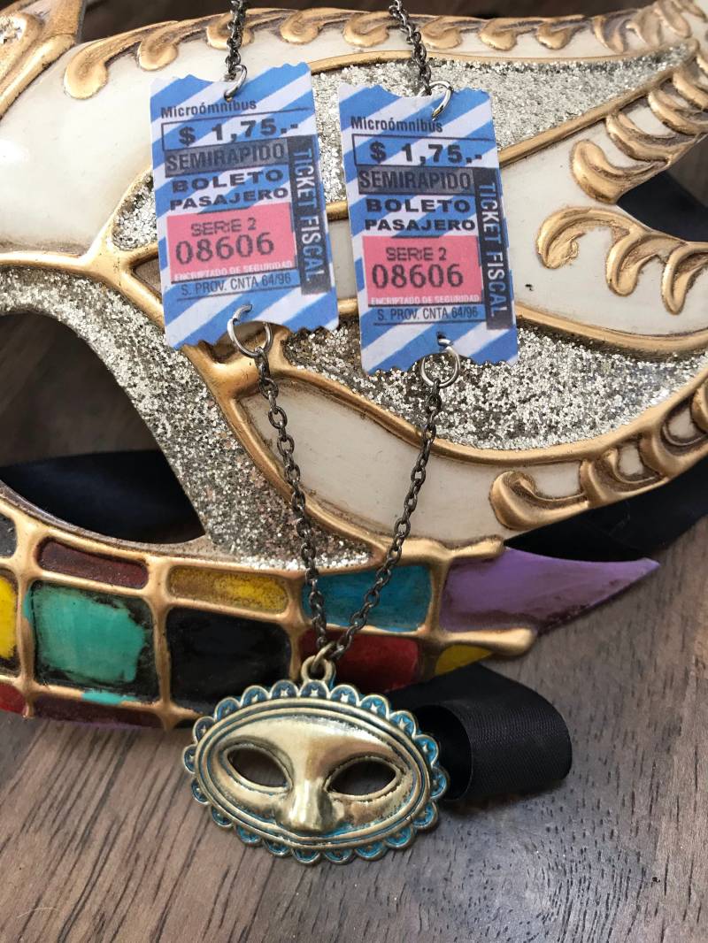 Maskerade Halskette von OneInAJewel