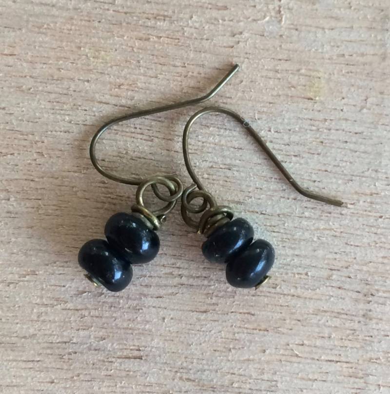 E535 Schwarze Stein Ohrringe E535 Schwarze Stein Ohrringe von OneLastThing