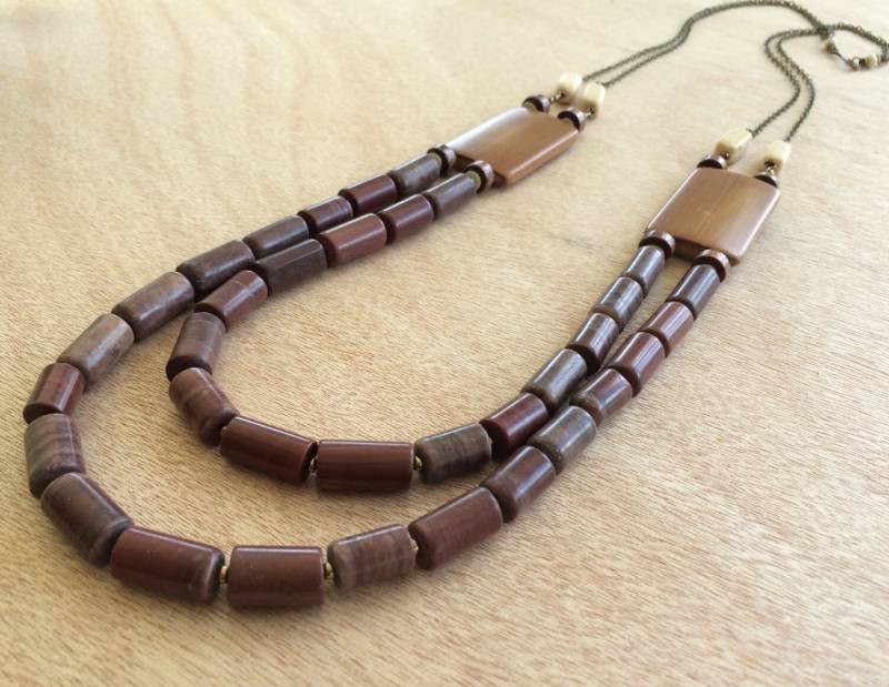 N016 Rotes Bild Jasper Und Holz Doppel-strängige Halskette von OneLastThing