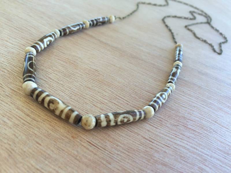 N301 Holz Und Riverstone Halskette N301 Holz Und Riverstone Halskette von OneLastThing