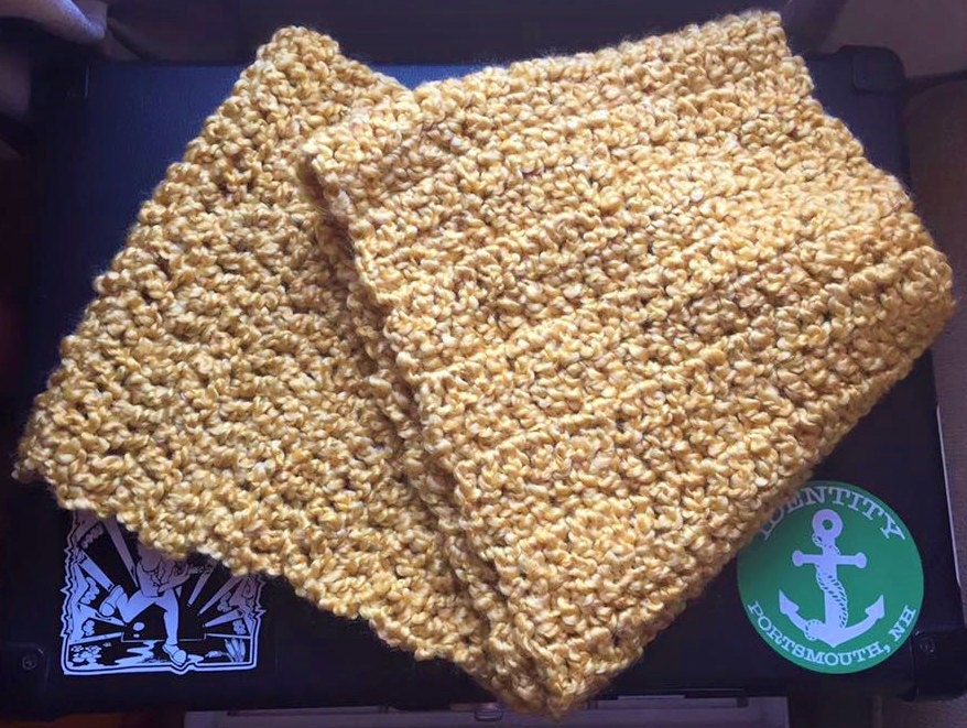 Weiche Gelbe Kutte Weiche Gelbe Kutte von OneLittleOwlCrochet