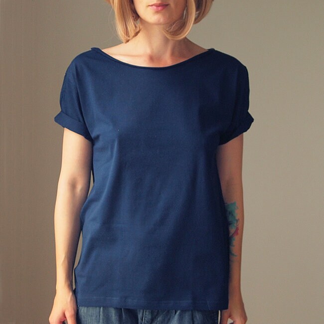 Navy Short Sleeve Oversize Shirt von OneMugADayStore