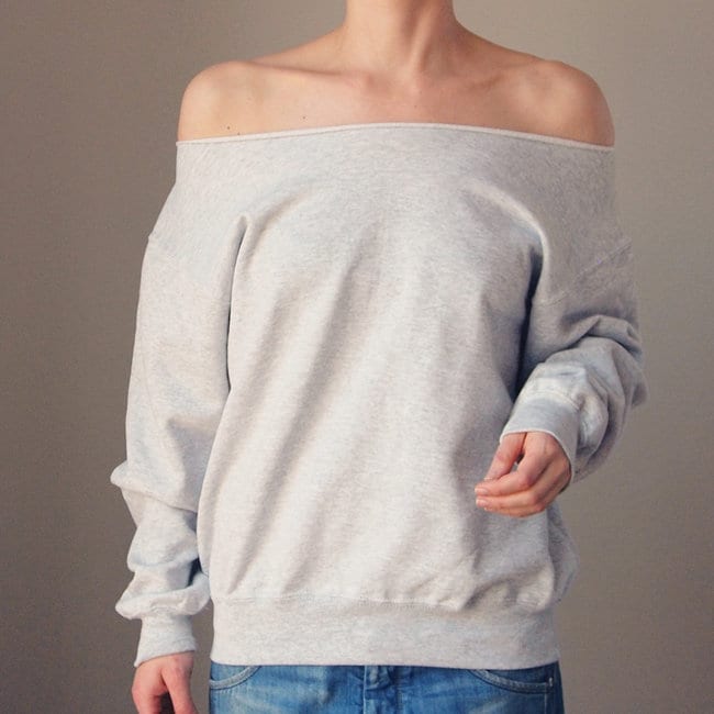 Slouchy Offshoulder Sweatshirt Grey Oversize Wide Neckline von OneMugADayStore