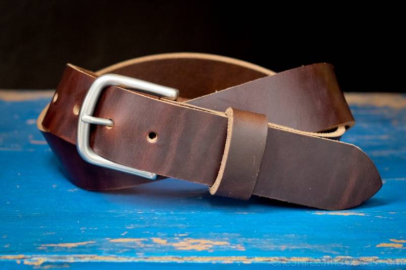 Massgefertigter Gürtel - 4 cm Breite, Horween Chromexcel-Leder, Fersensteg-Schnalle Braun von OneStarLeatherGoods