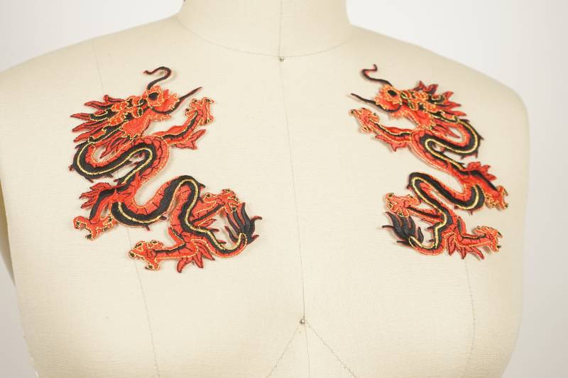 Chinese Dragon Patches Gestickte Applikationen in Rot & Gold | Paar von OneStopStitched