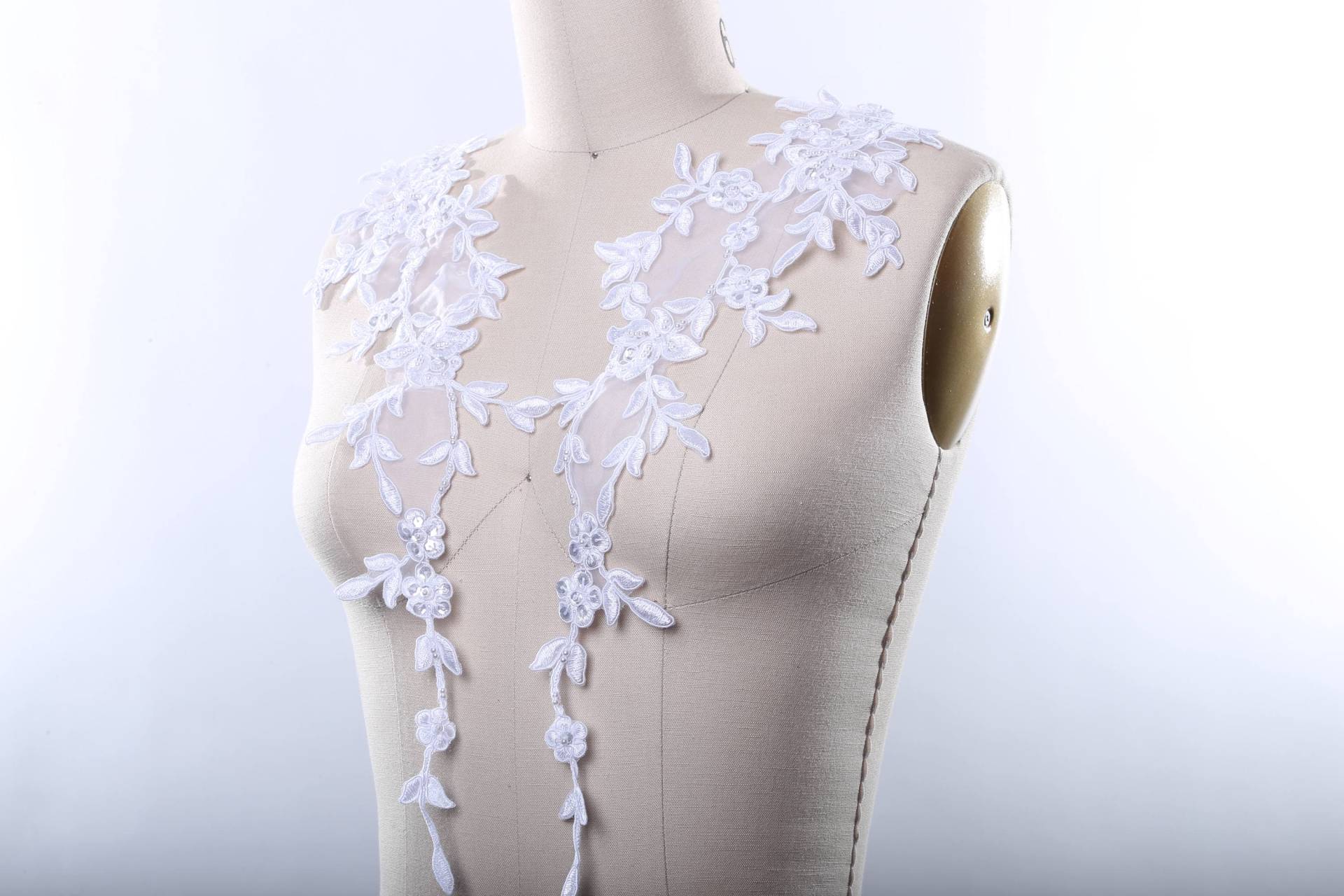 Elfenbein Blumen Perlen Spitze Applikation - Brautkleid Schleier Verschönerung Elfenbein Blumen Perlen Spitze Applikation - Brautkleid Schleier Verschönerung von OneStopStitched