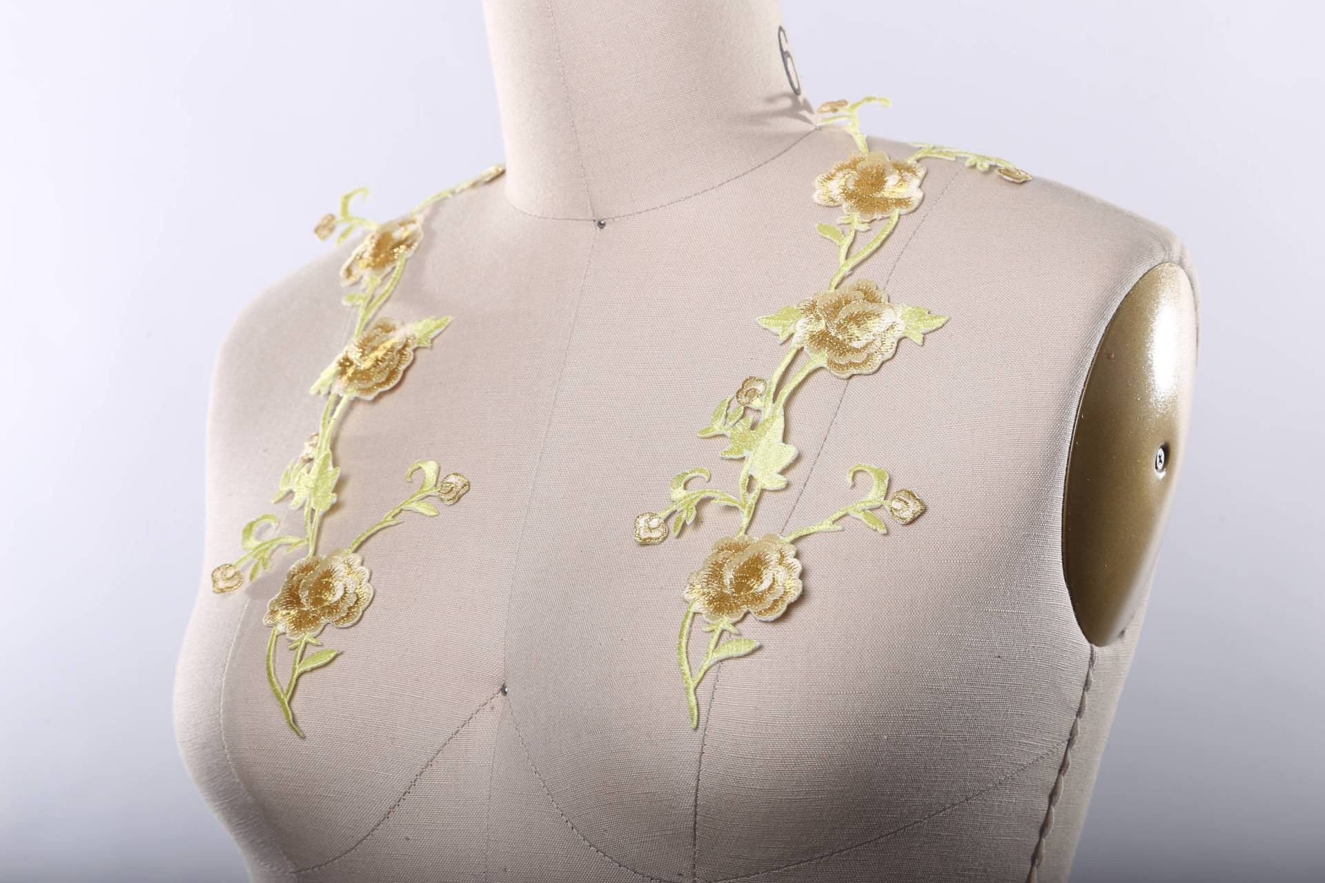 Gelbe Rose Applikation Aufbügler Blume | 2Er Set Gelbe Rose Applikation Aufbügler Blume | 2Er Set von OneStopStitched