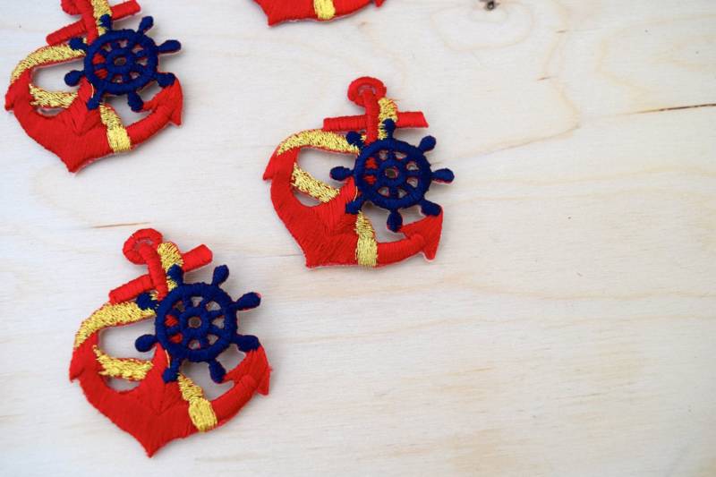 Rote Anker Aufnäher Schiffsrad Aufnäher | 2Er Set von OneStopStitched