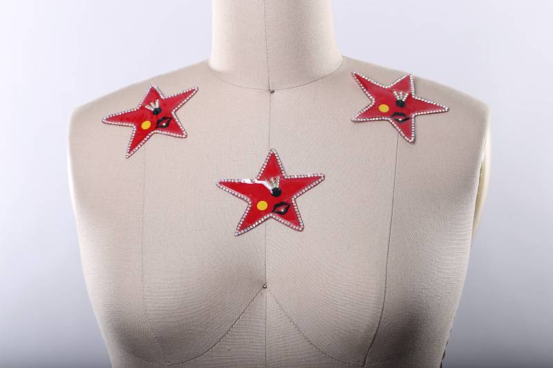 Roter Stern Kunstleder Patch Straßbordüre, Lippen & Wimpern von OneStopStitched