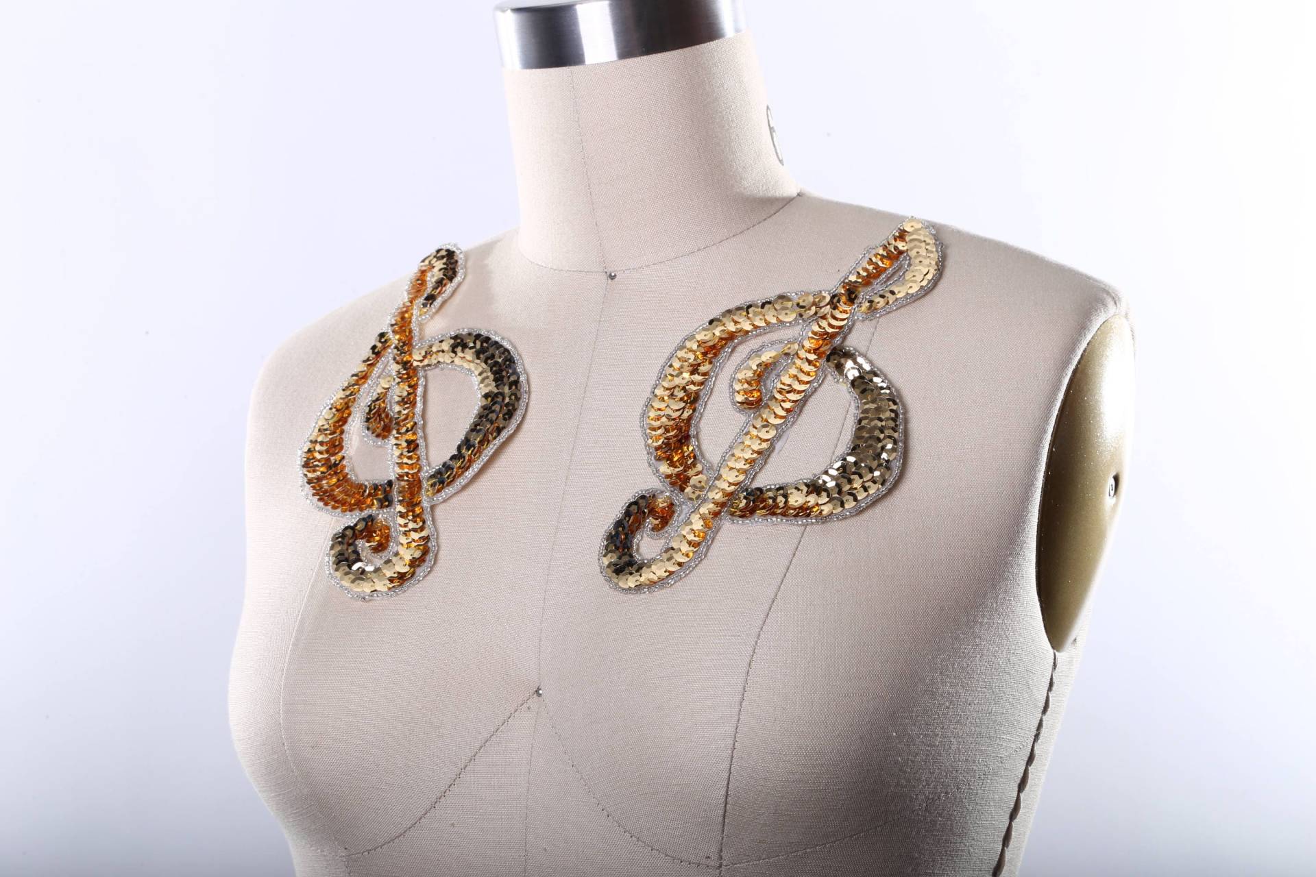 Übergroßer Aufnäher Gold Pailletten-Aufnäher Für Musiknoten Kostüm-Aufnäher 18 X 10 cm von OneStopStitched