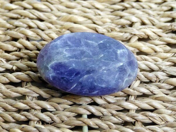 OneWorldMinerals Per Hand geschliffene Handschmeichler von OneWorldMinerals