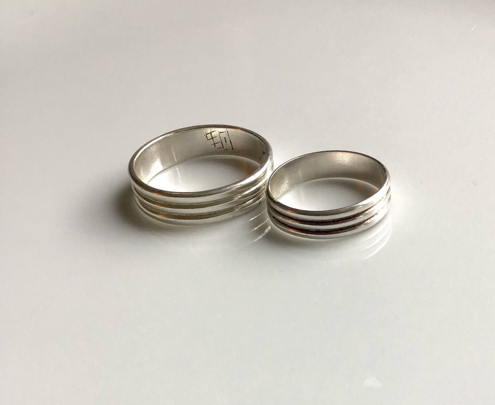 Bänder Linien. Limitierte Auflage von Oneandonlygems