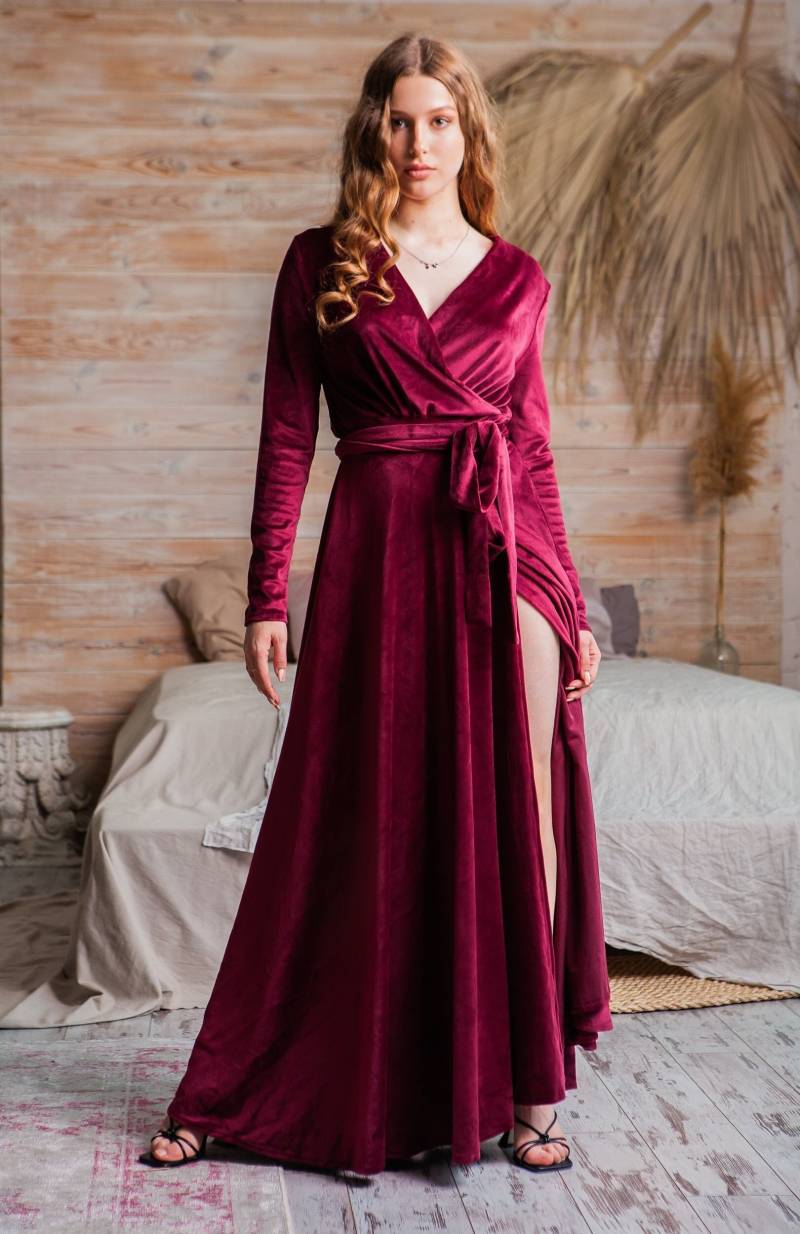 Bodenlange Robe, Samtrobe Lang, Kimono Aus Rotem Samt, Samtnachthemd, Rote Robe Frauen, Brautjungfern, Lange von OnelovebrandUA
