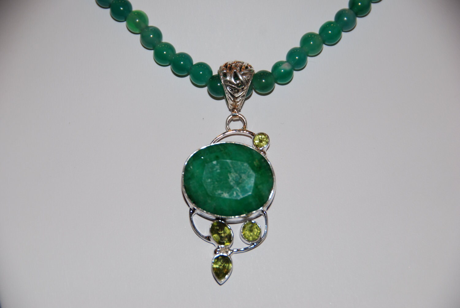 Einer Der Eine Art Smaragd Quarz Perlen Kette Gorgeous, Handgefertigte Halskette, Einer Halskette Einer Der Eine Art Smaragd Quarz Perlen Kette Gorgeous, Handgefertigte Halskette, Einer Halskette von OneofaKindGemsJewels