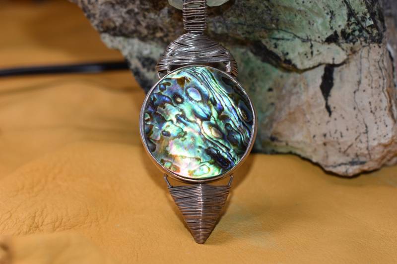 Perlmutt Und Prenite Halskette von OneofaKindGemsJewels