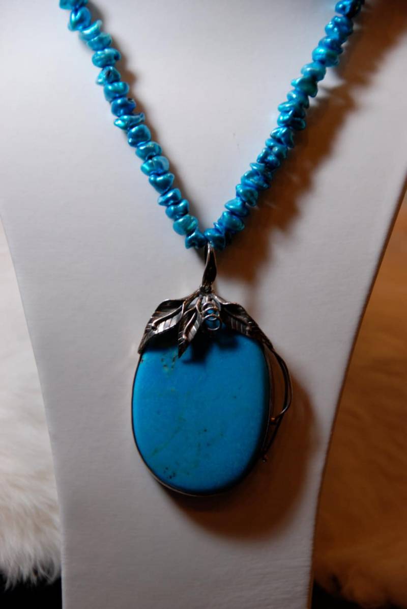 Wunderschöne Türkis Oval Anhänger Mit Süsswasserperlen Wunderschöne Türkis Oval Anhänger Mit Süsswasserperlen von OneofaKindGemsJewels