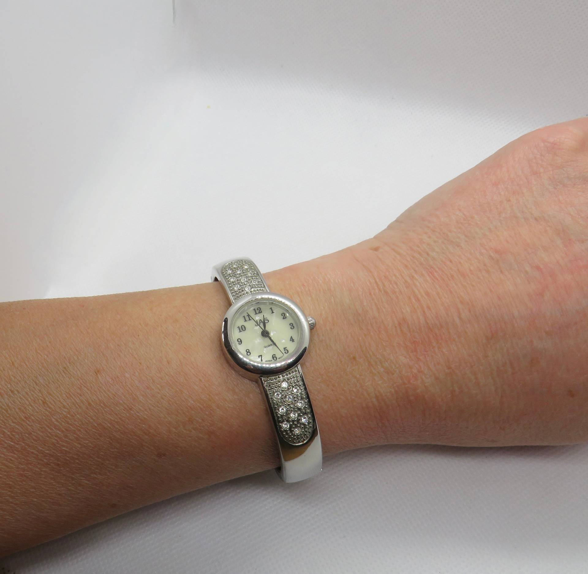 Vintage Armband Quarzuhr/Diamant Armbanduhr Damen Uhren Eis Geschenk Für Sie von OnlineRetroEmporium