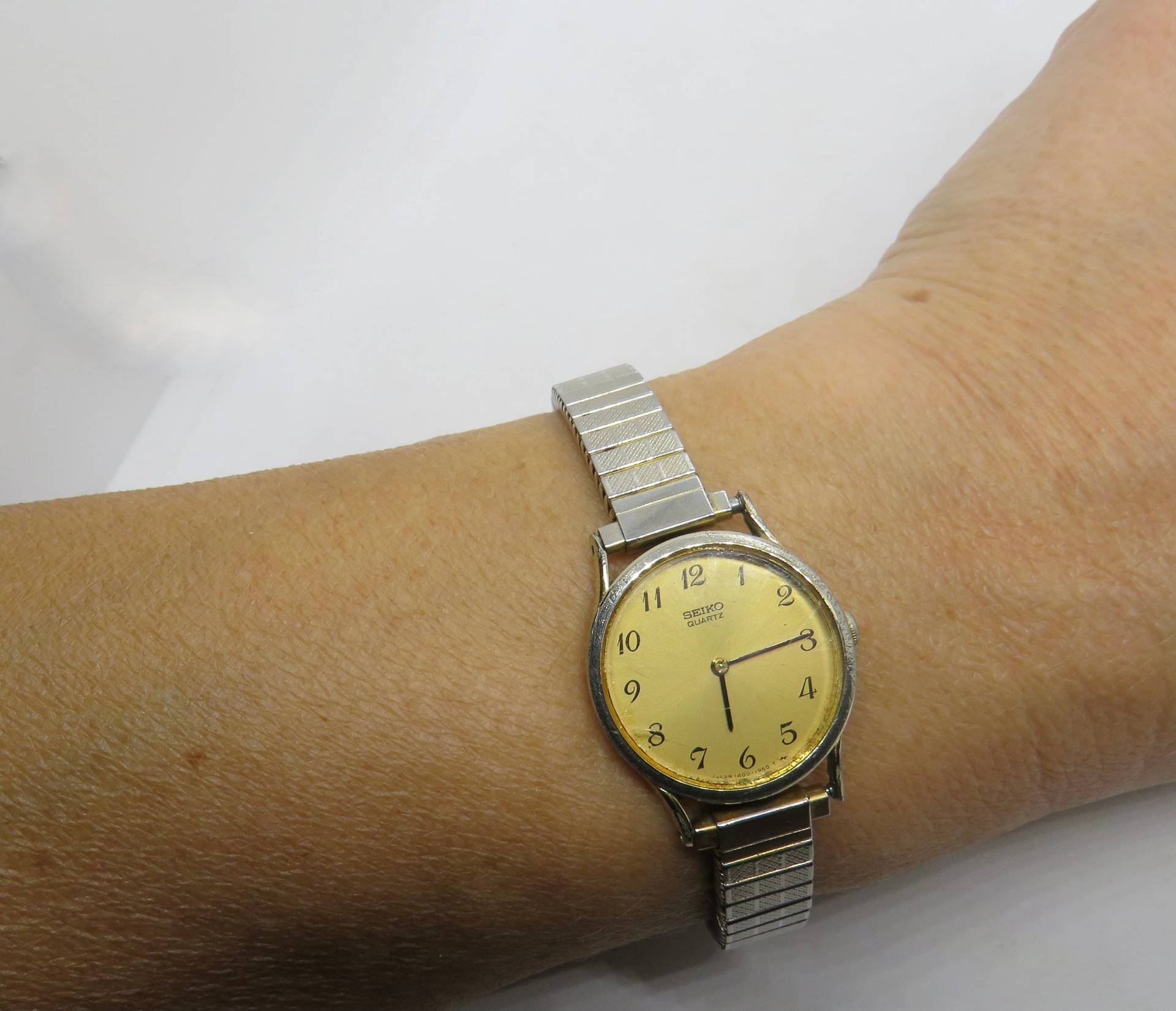 Vintage Gold Panzeruhr/Seiko Quartz Damenuhr Armbanduhr Japan Uhr von OnlineRetroEmporium