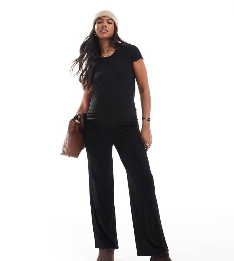 ONLY Maternity - Hose in Schwarz mit weitem Bein. Umstandsmode von Only Maternity