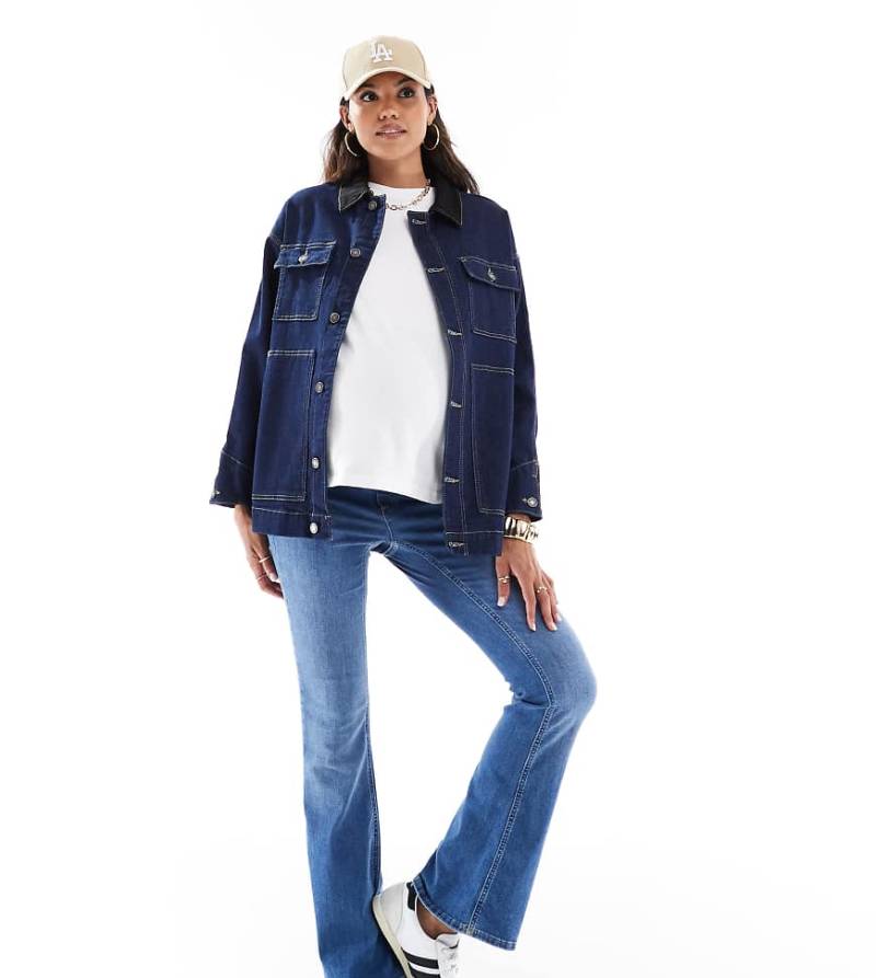 ONLY - Umstandsmode - Ausgestellte Jeans in Mittelblau von Only Maternity