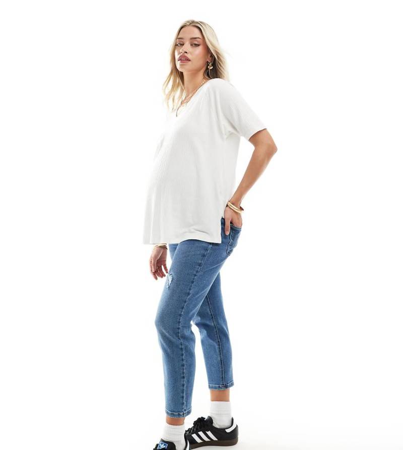 Only Umstandsmode - Mom-Jeans in Hellblau mit hohem Bund von Only Maternity