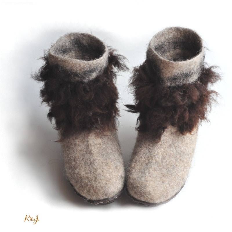 Umweltfreundliche Gefilzte Hausschuhe Mit Gummisohlen von OnlyEcoFriendly