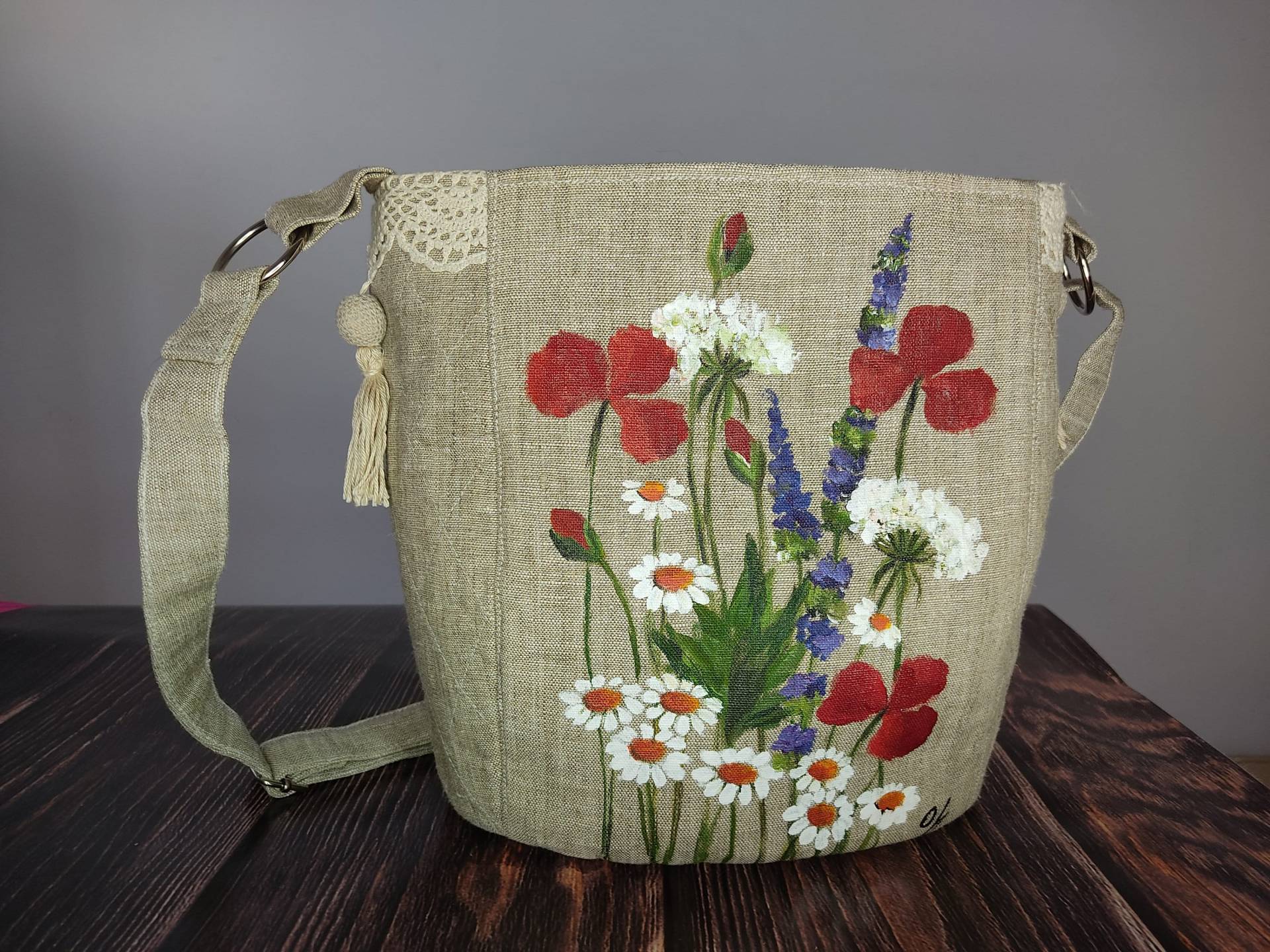 Maßgeschneiderte Damen Umhängetasche Mit Gemalten Wildblumen, Handgefertigte Leinentasche, Geschenk Für Oma, Mutter Zum 60.geburtstag Maßgeschneiderte Damen Umhängetasche Mit Gemalten Wildblumen, Handgefertigte Leinentasche, Geschenk Für Oma, Mutter Zum 60.geburtstag von OnlyOneCopy