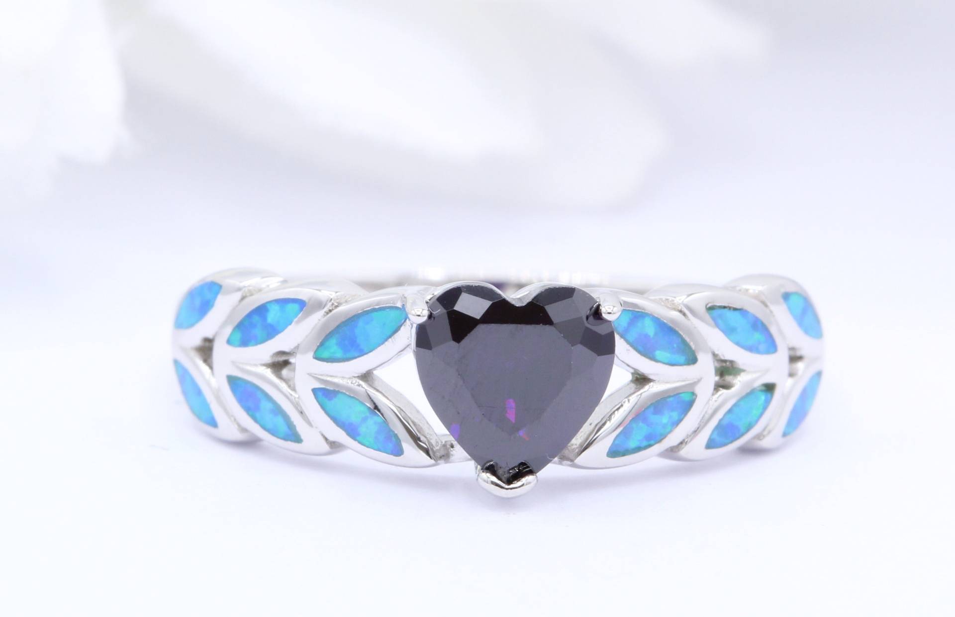 7mm Herz Simulierter Amethyst Cz Lab Blue Opal Akzent Art Deco Hochzeit Braut Verlobungs Versprechend Ring Solid 925 Sterling Silber Valentinstag von OnlyOpalLuv