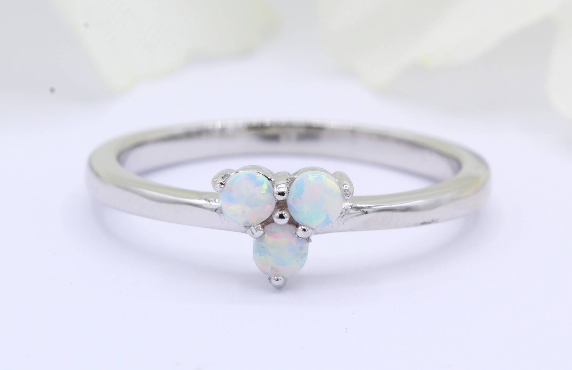 Drei Stein Ring Lab Weiß Opal Rund Cluster Art Deco Ehering Verlobungsring Massiv 925 Sterling Silber 3 Wähle Deinen von OnlyOpalLuv