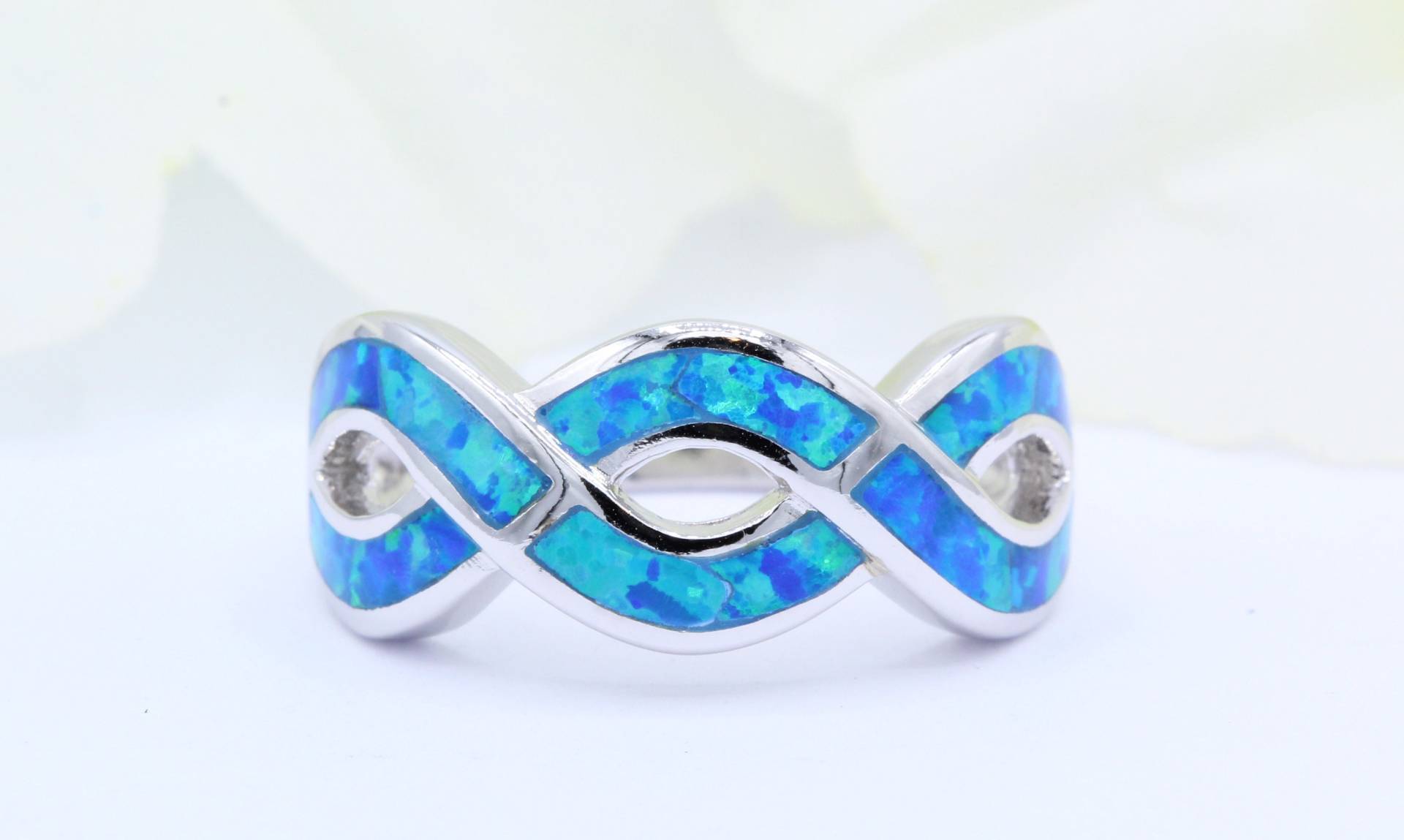 Triple Solid Infinity Crisscross Knot Ring Lab Blue Opal Einzigartiger Versprechen Vintage Massiv 925 Sterling Silber Wählen Sie Ihren Stein von OnlyOpalLuv