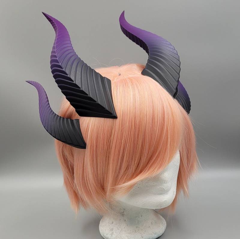 Drachen Hörner Kopfschmuck in Verschiedenen Farben Drachen Hörner Kopfschmuck in Verschiedenen Farben von Onlyhorns