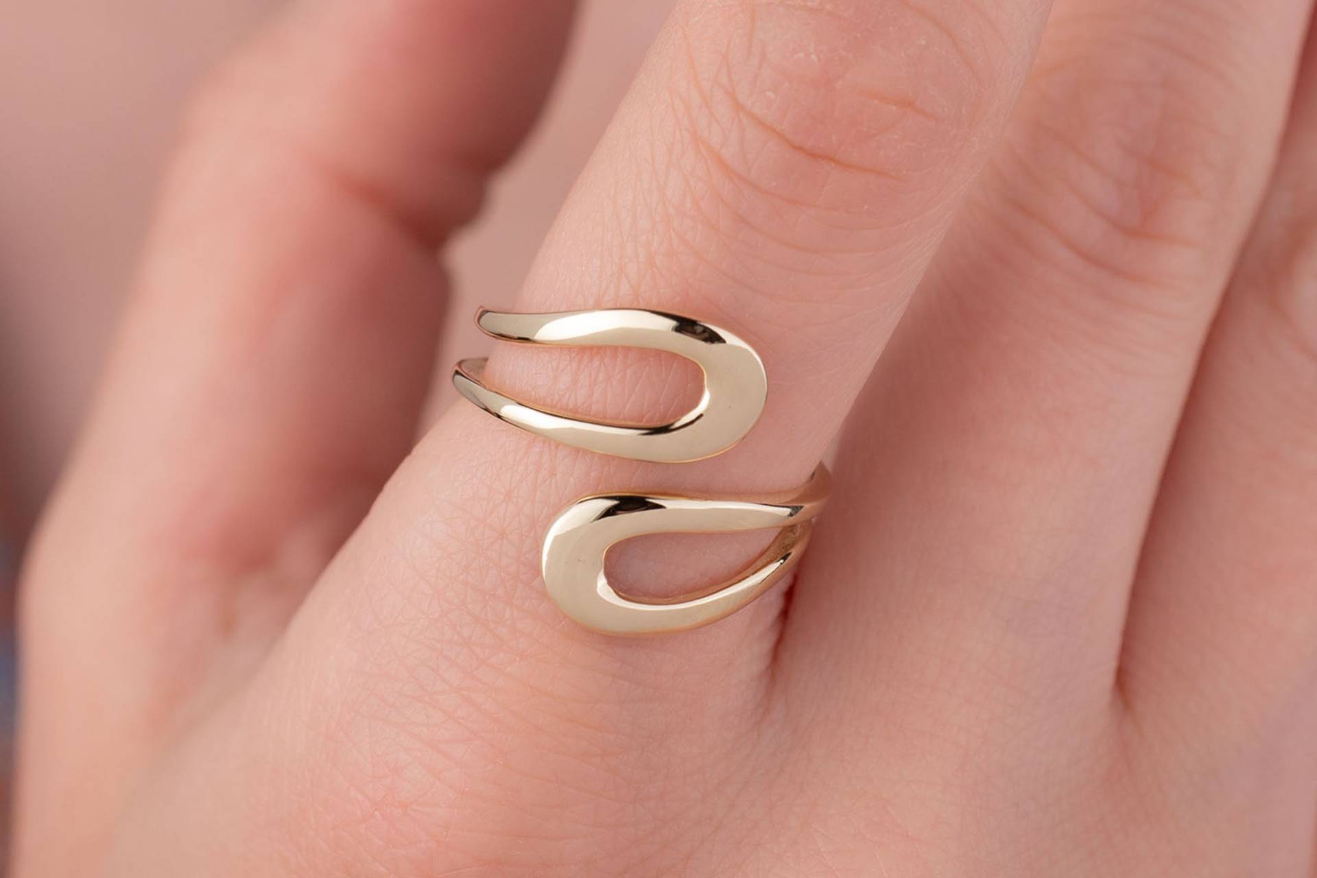 Gold Mutiger Ring, 14K Goldring, Wickelring, Einzigartige Offener Manschettenring, Geschenk Für Sie, Geburtstagsgeschenk, Ungewöhnlich von OnsevaFineJewelry