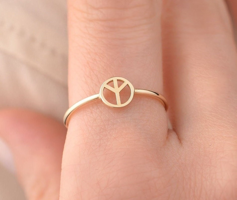 Peace Zeichen Ring, 14K Massivgold Boho, Hippie Gold Symbol Geburtstagsgeschenk Für Sie, Jahrestagsgeschenk, Weihnachtsgeschenk von OnsevaFineJewelry