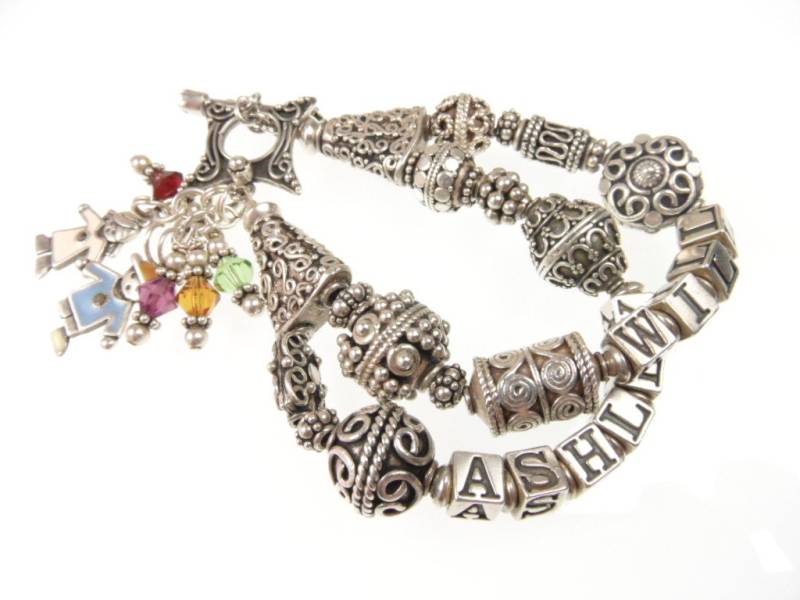 Mutter Armband, Familie Name Schmuck, Mama Armband Klobige Stil, Mütter Anders Als Die Anderen von OoLaLaJewelry