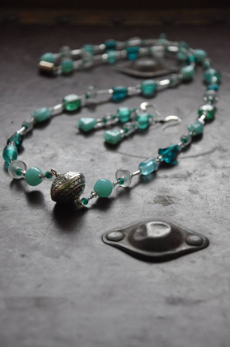 Karibik Blau Und Silber Set von OohShinyJewelryCo