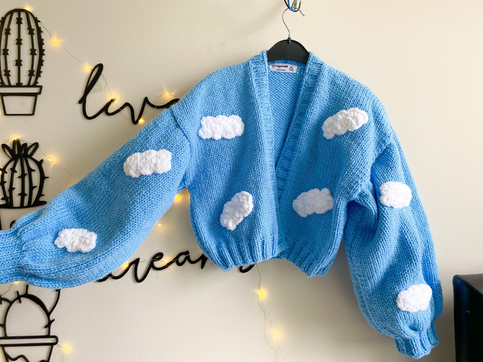 Wolken Strickjacke | 100% Handarbeit |Oversize Handmade Pullover Für Frauen Grobstrick-Cardigan Valentinstag Geschenk Sie von Oorgubutik