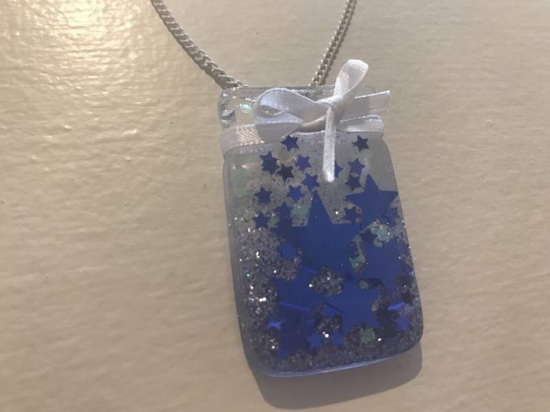Schimmernden Blauen Stern Glas Halskette Schimmernden Blauen Stern Glas Halskette von OpalDeco