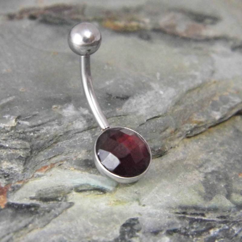Garnet Belly Bar Chirurgenstahl Bauchnabel Ring Garnet Belly Bar Chirurgenstahl Bauchnabel Ring von OpalKobus