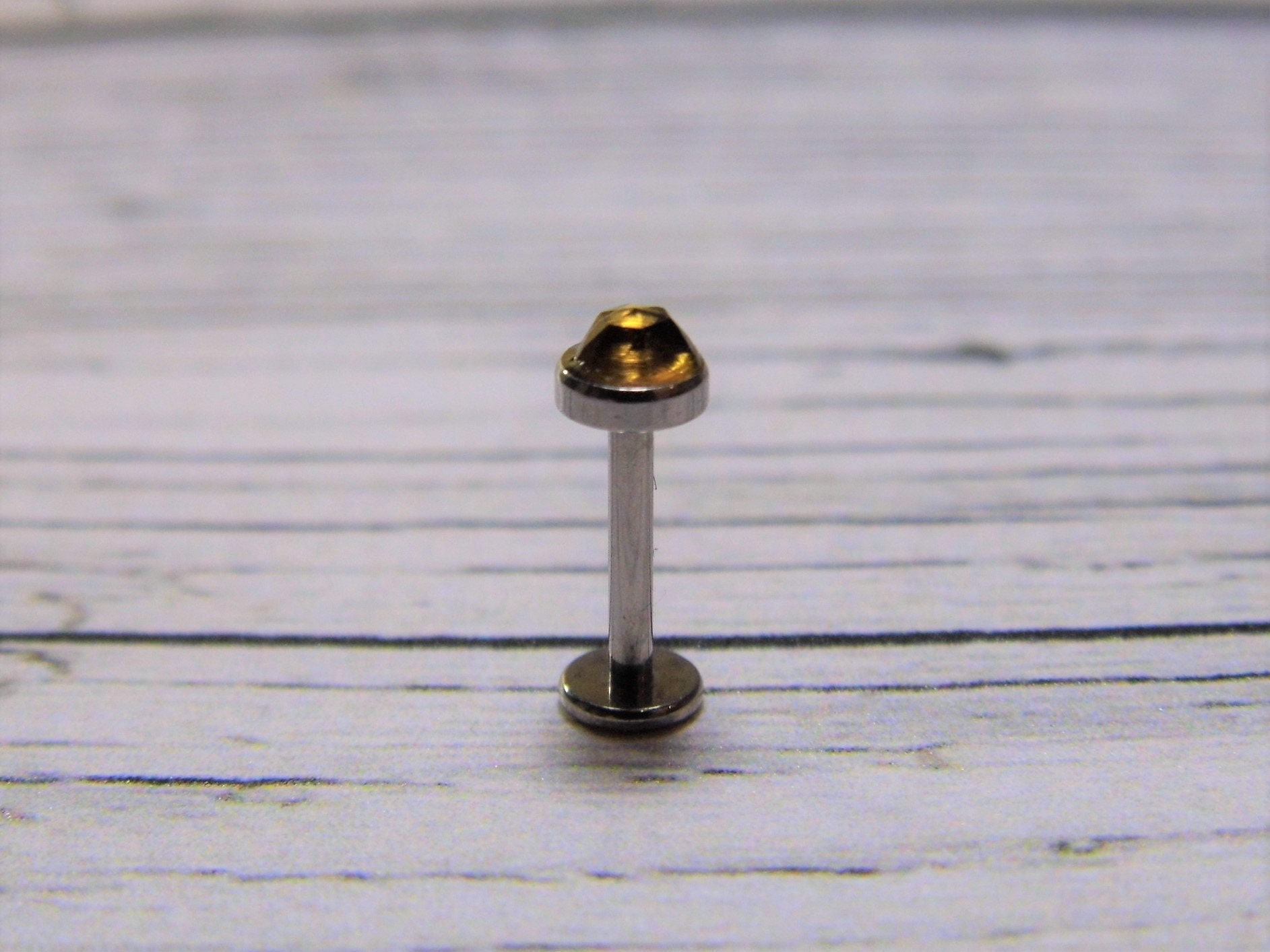 Rose Cut Citrin Labret - 3 Mm Titan Innengewinde Crystal Helix Piercing Monroe von OpalKobus