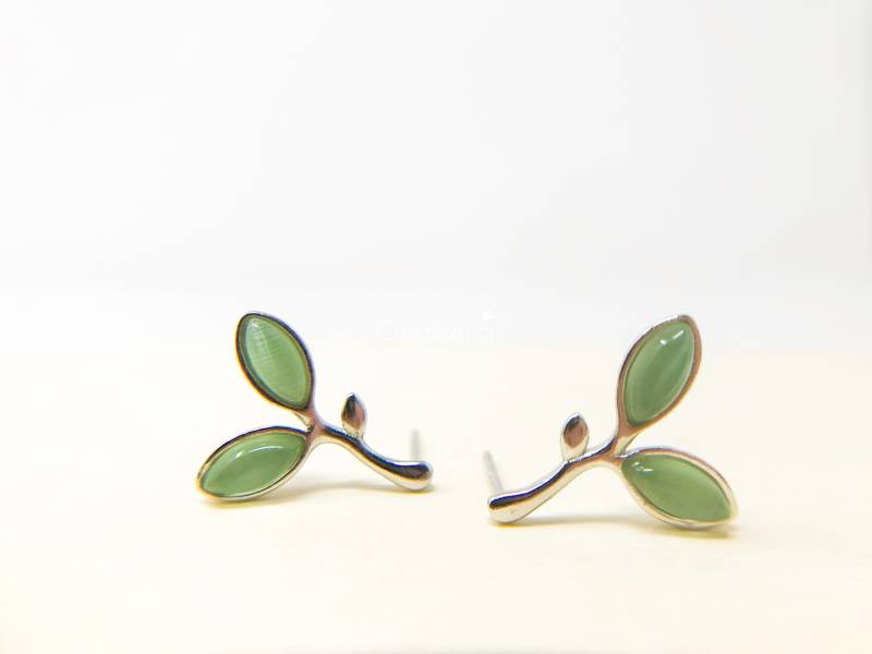 stilvolle Silber Ohrringe Beste Freundin Geschenk Minimalist Schmuck Blumen Geburtstag Boho Blatt Tropfen 2023 stilvolle Silber Ohrringe Beste Freundin Geschenk Minimalist Schmuck Blumen Geburtstag Boho Blatt Tropfen 2023 von Opaleena