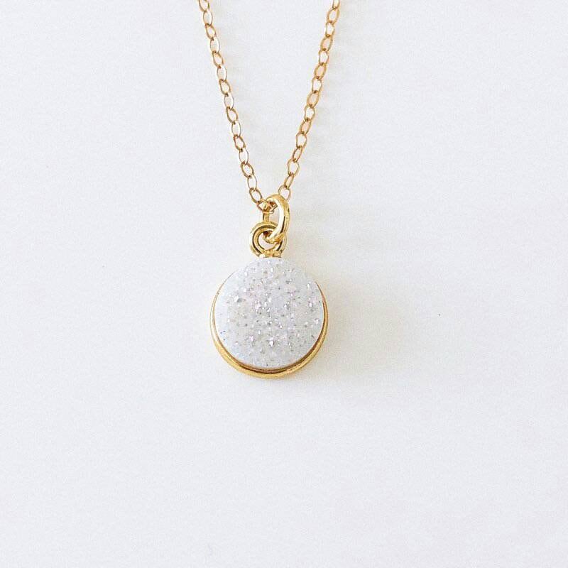 14K Gold Filled Runde Weiße Druzy Zierliche Halskette von OpaliniJewelry