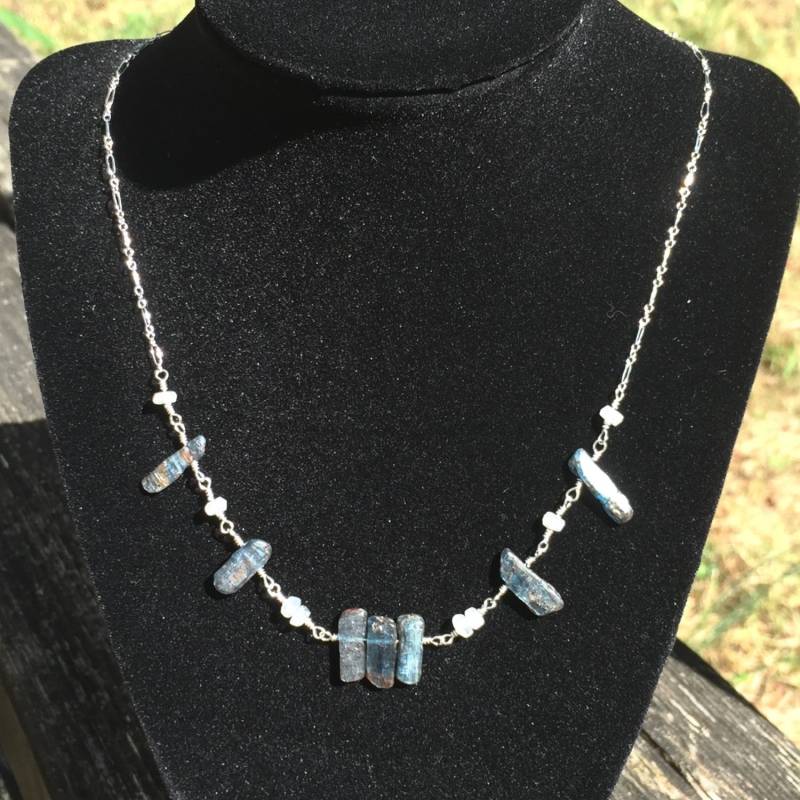 sterling Silber Kyanit Und Mondsteinhalskette sterling Silber Kyanit Und Mondsteinhalskette von OpenBirdcage