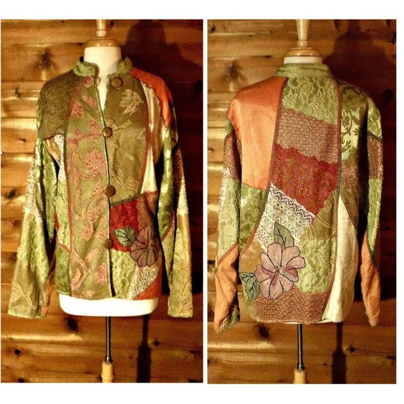 Damen Patchwork Jacke - Hippie Boho Florale Festival Bestickte Vintage Flashback von OpenMarketVintage
