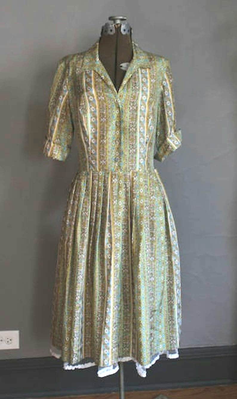 Neuheit Druckseide Chartreuse Moosgrün Midi Tageskleid Mit Angenähtem Crinoline Tellerrock Neuheit Druckseide Chartreuse Moosgrün Midi Tageskleid Mit Angenähtem Crinoline Tellerrock von OpenedApples