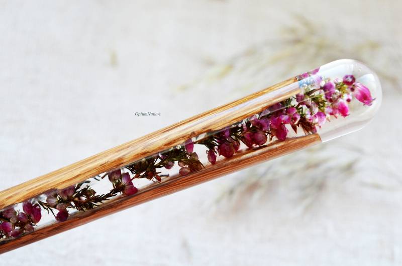 Echter Heide Kunstharz Haarstab Eichenholz Langhaar-Gabel von OpiumNature