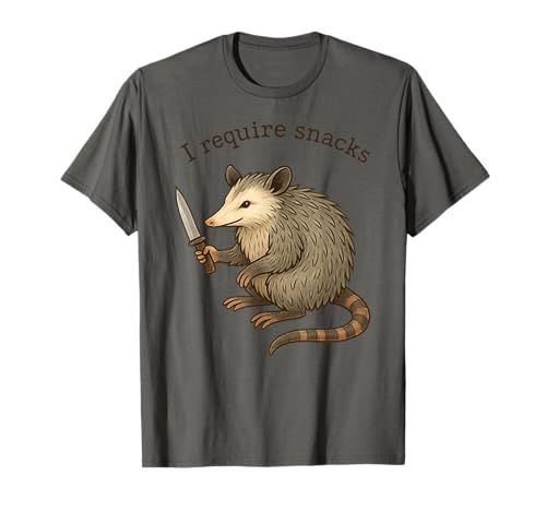 Lustiges Opossum I Require Snacks Tier Mama Papa T-Shirt Lustiges Opossum I Require Snacks Tier Mama Papa T-Shirt von OpossumAxis1