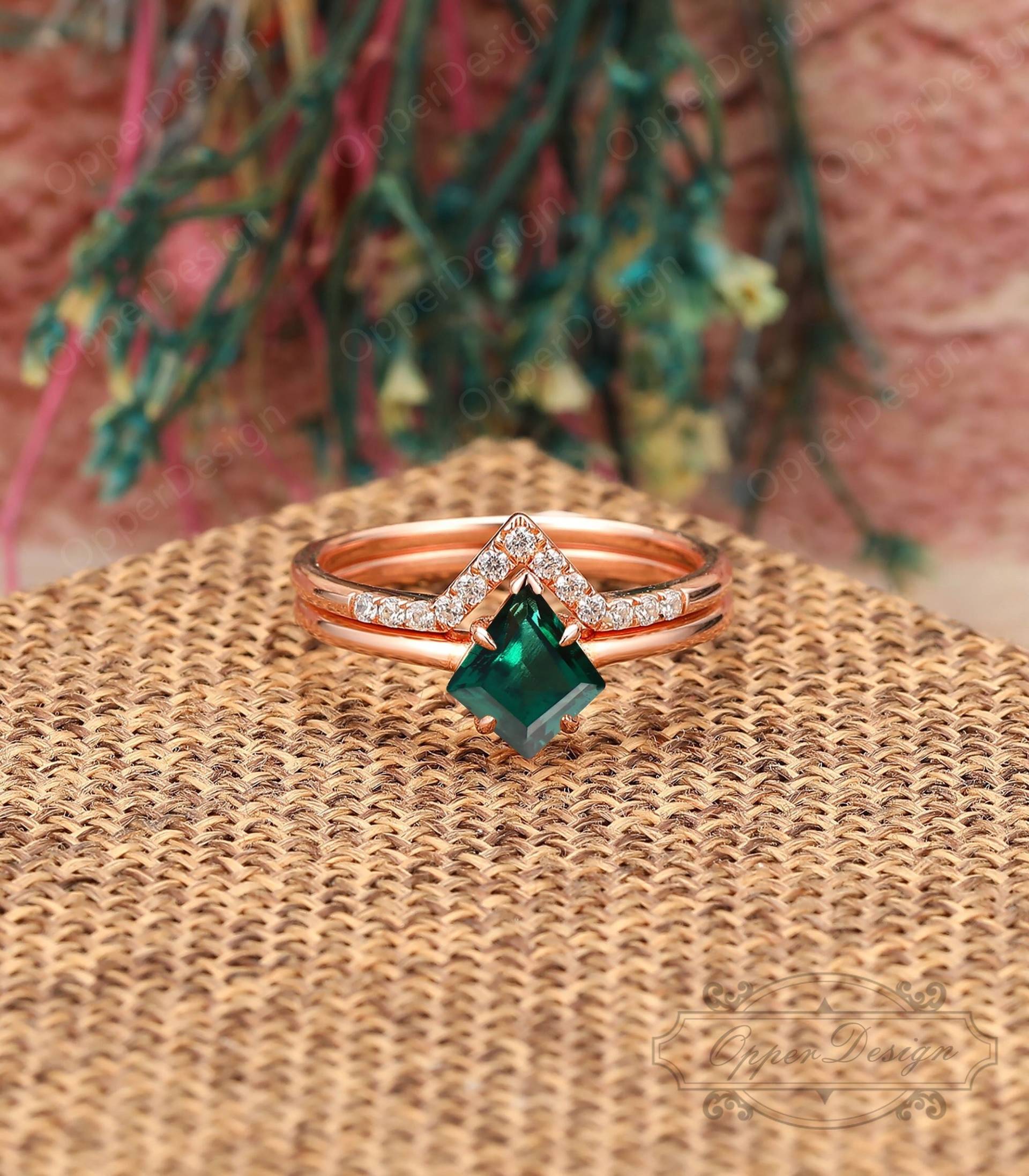 Art Deco Ehering Set, Smaragd Braut Ring 10K Rose Gold Verlobungsring Drachen Form Antik Set von OpperDesign