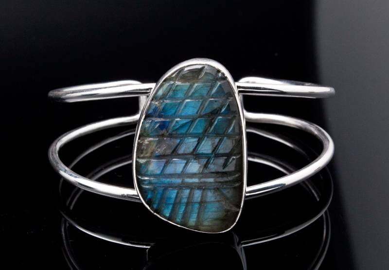 sterling Silber Geschnitztes Labradorit Armband von OracleFineJewelry