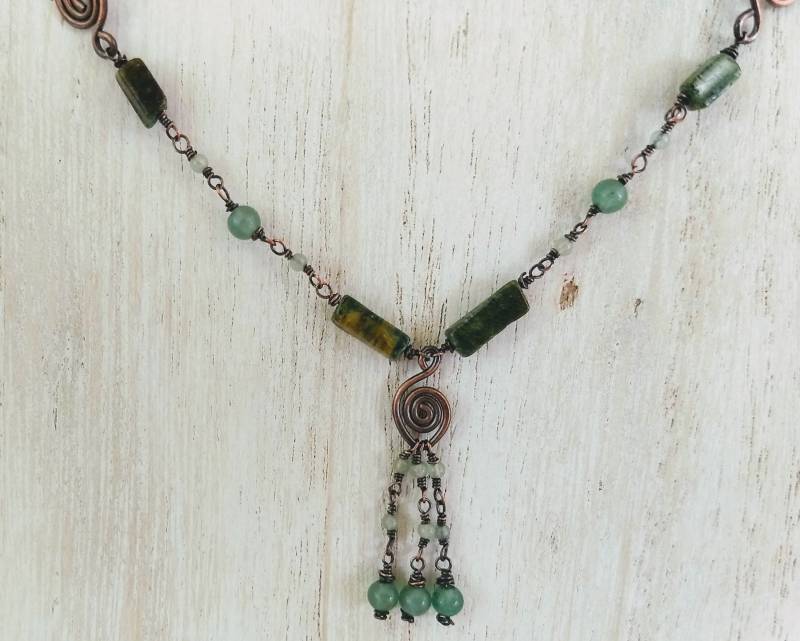 Grüne Aventurin-Kupferkette Boho Jugendstil von OrangeKnot