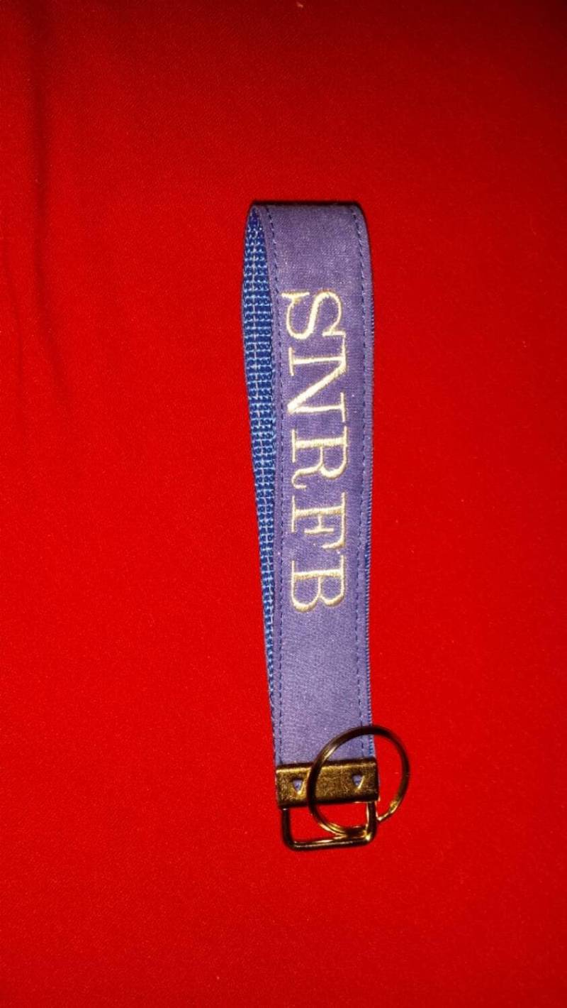 stucky Armband Schlüsselanhänger "Snrfb" Bestickt von OrangeRoomDesign